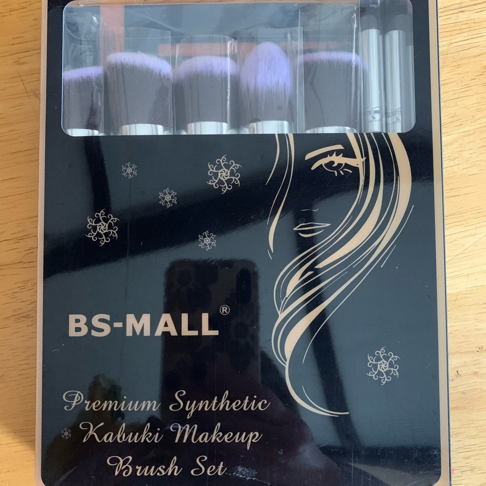Makeup brushes by BS Mall